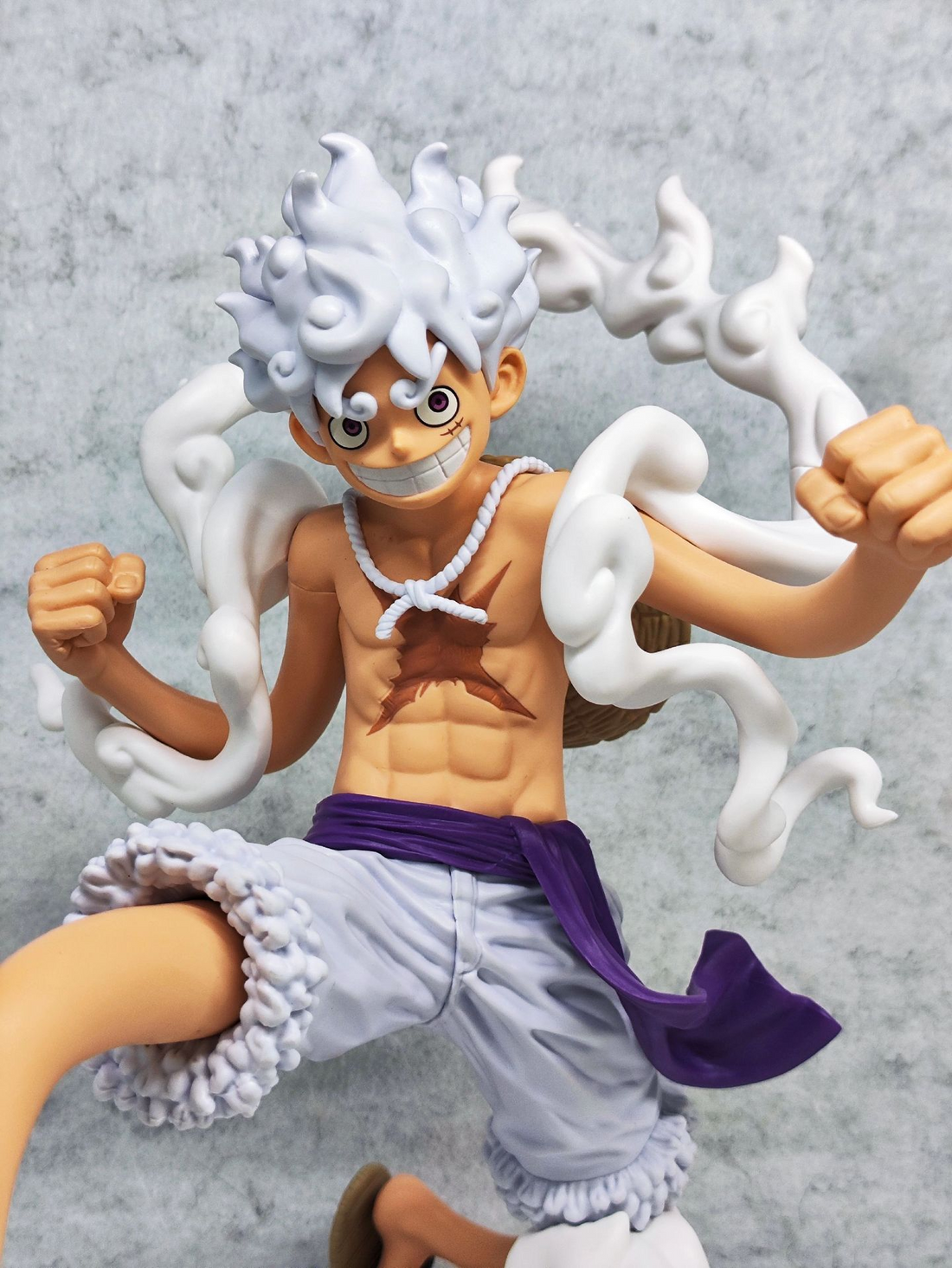 Grandista Monkey D. Luffy Gear 5 Nika Figure by Banpresto