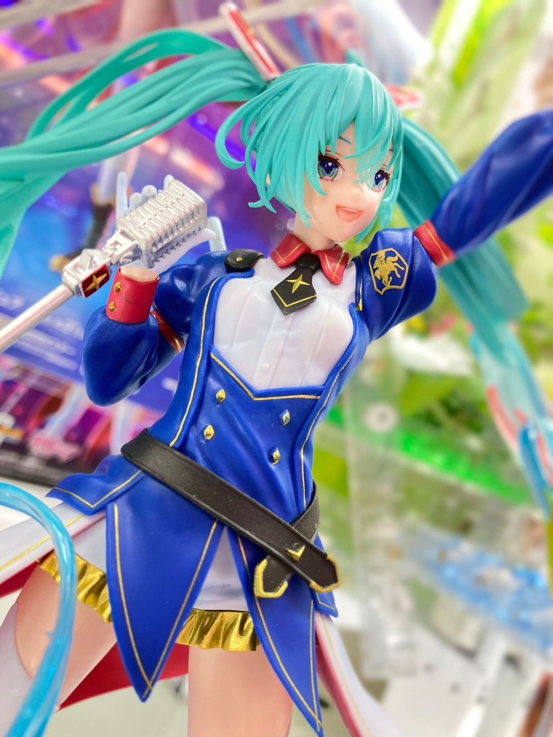 Hatsune Miku x Gundam 45th Anniversary Collaboration Figure by Banpresto
