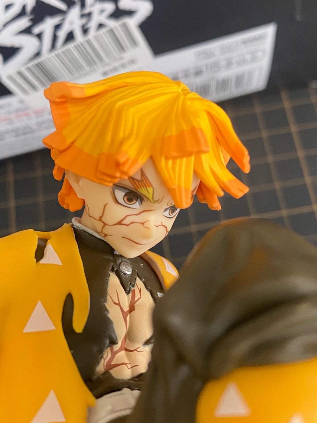 Demon Slayer Zenitsu Agatsuma Effect Figure by Banpresto